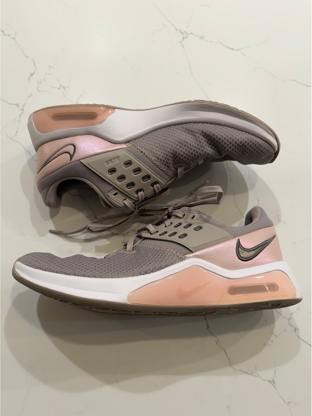 Nike Air Max Bella TR 4 Size 11